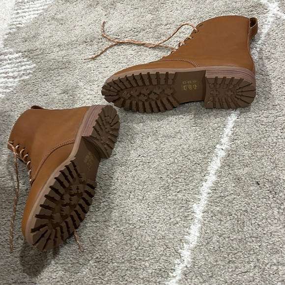 NWOB Madewell the clair lace up leather boots - Picture 6 of 7